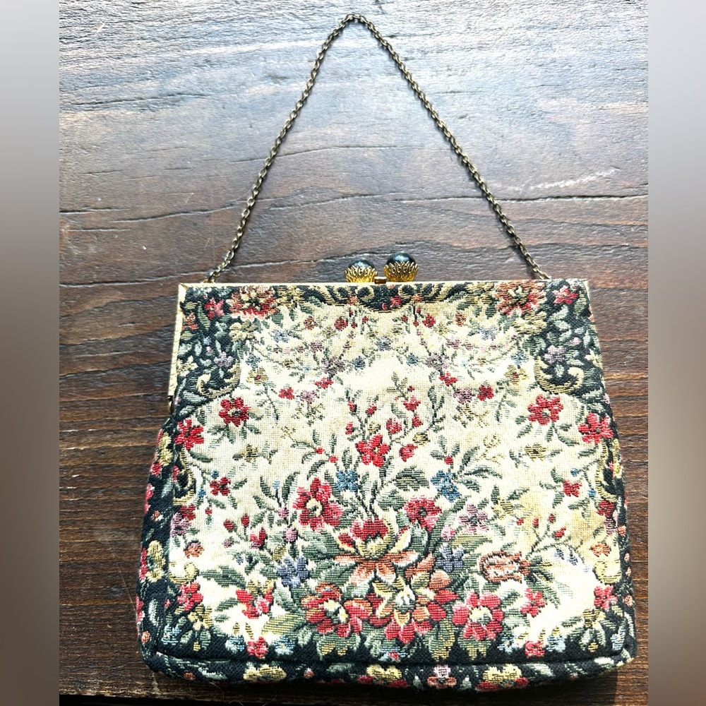 Stunning Vintage French Tapestry handbag